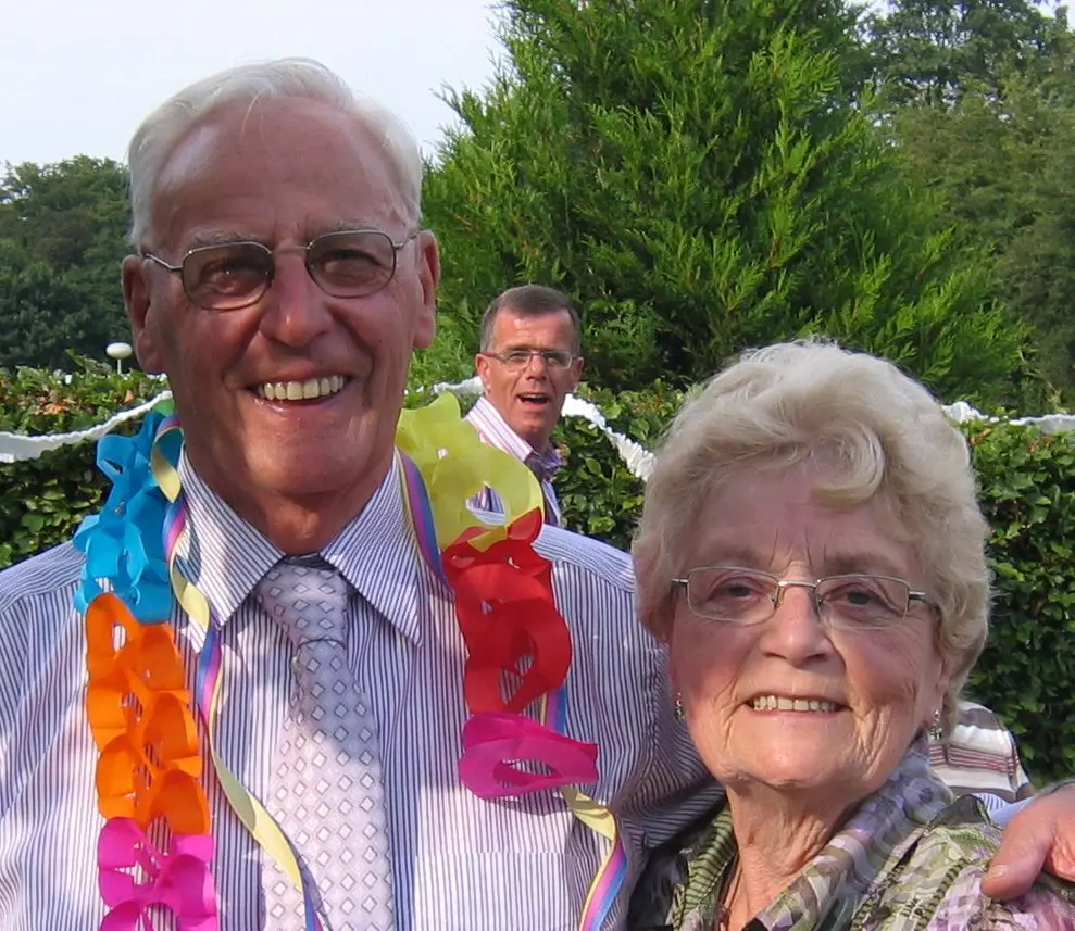 Cadeau voor 50 jaar getrouwd gouden huwelijk? Geef een Zingend Telegram!