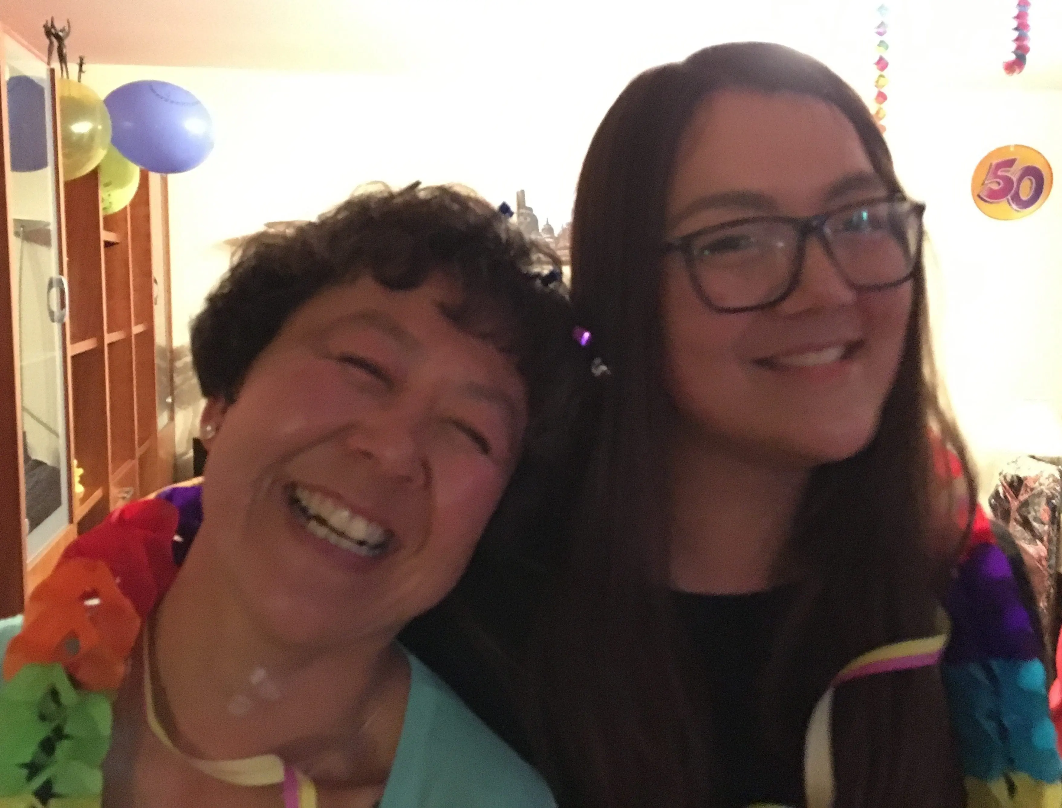 Anneke 50 jaar en Yanthi 18 jaar