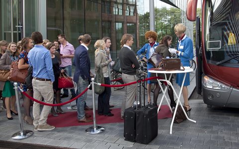 Zorgeloze ontvangst door onze stewardessen